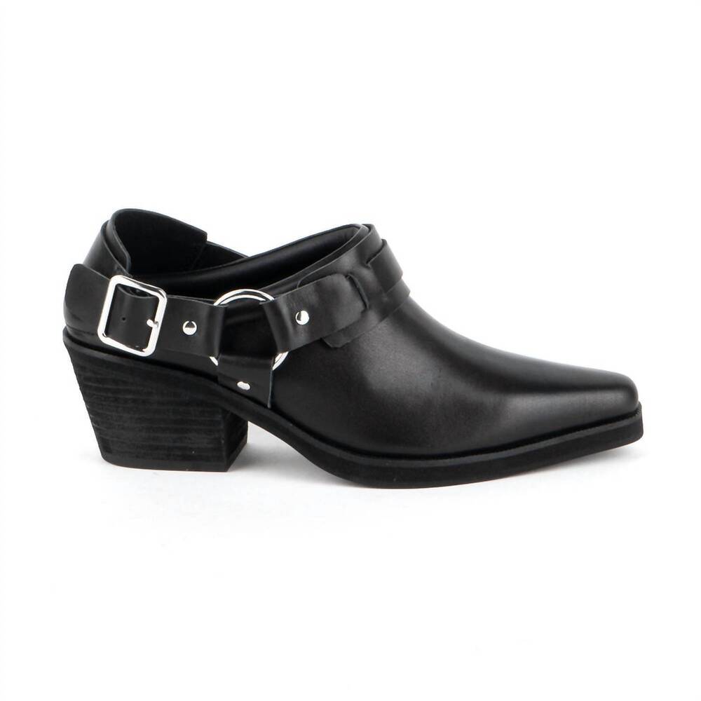 NEW INTENTIONALLY BLANK women's friday pointed toe mules in black